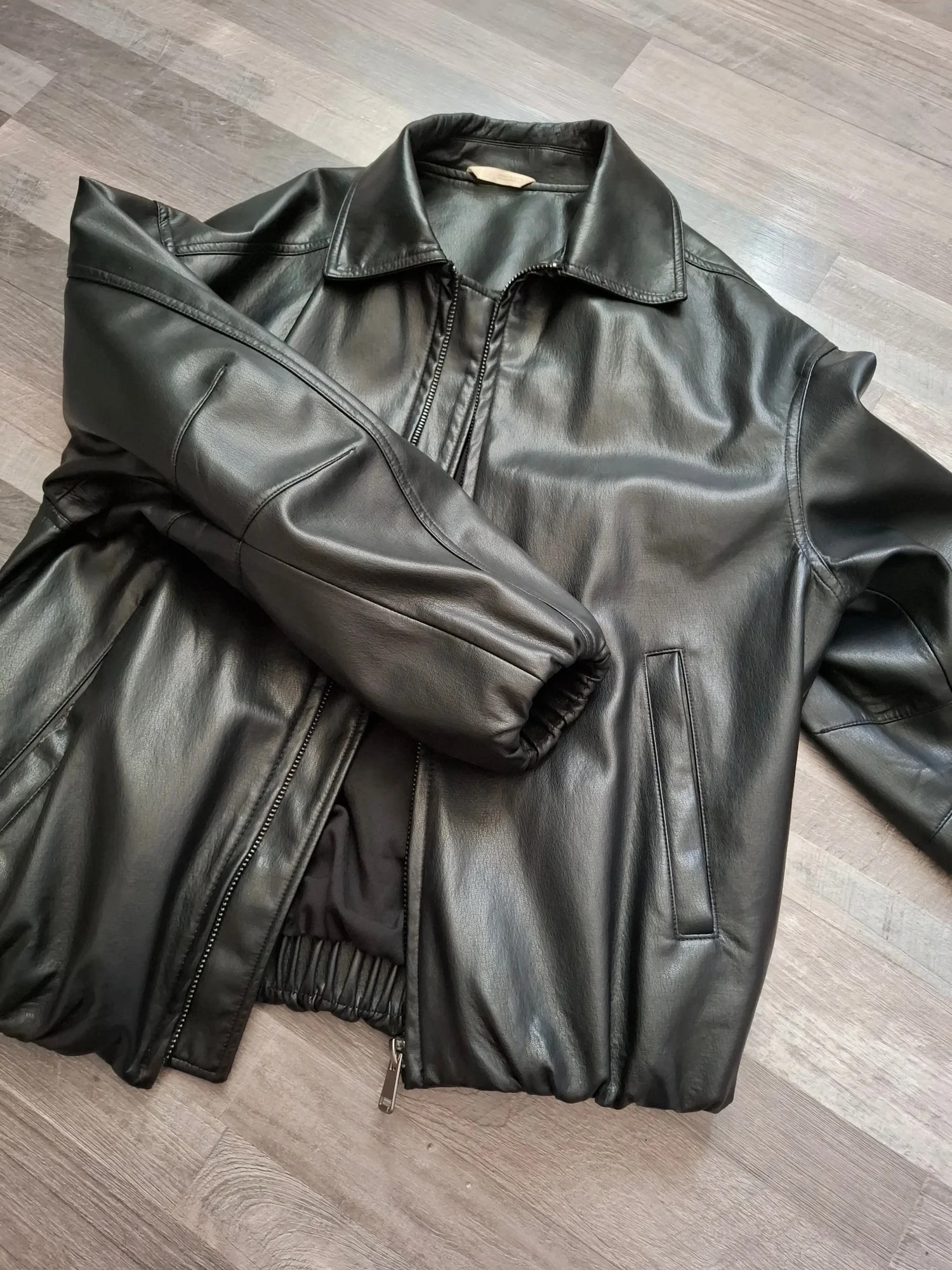 Zara Zara Leather Jacket — Ön tərəf